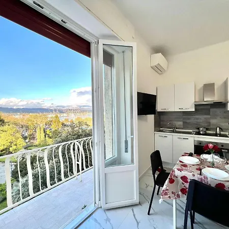 Πανσιόν Cinque Terre & - 3*