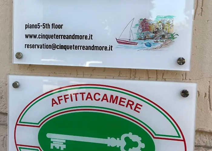 Cinque Terre & - 3* La Spezia